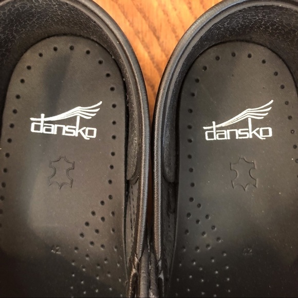 Dansko Black Iridescent Clogs, Size 42/11.5 - Picture 7 of 12